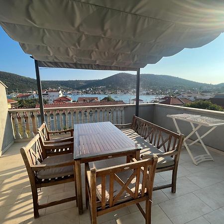 Apartment Laguna Vinisce ภายนอก รูปภาพ